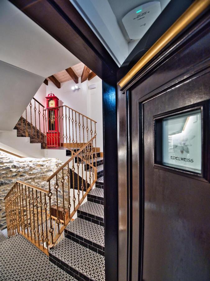 Apartamentos Valle De Ordesa-Torla Buitenkant foto