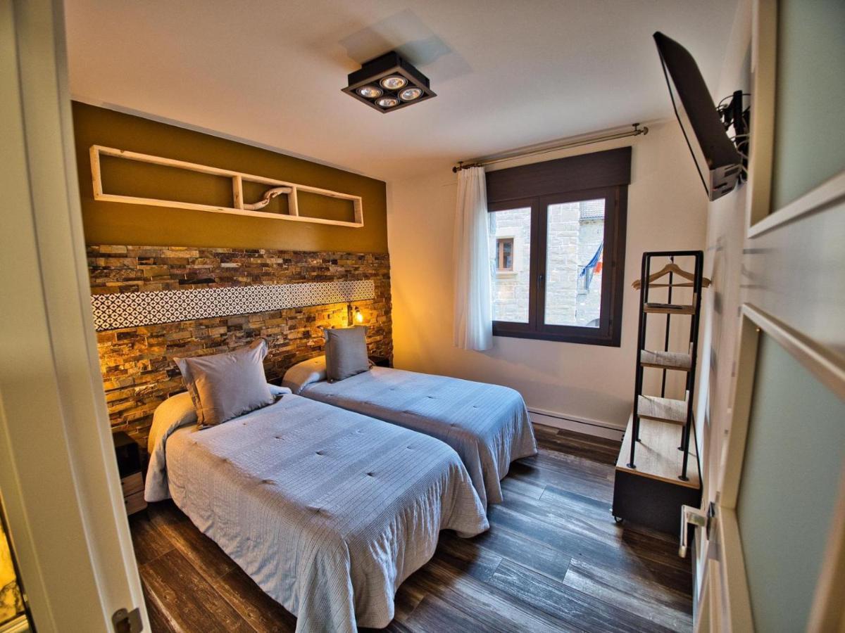 Apartamentos Valle De Ordesa-Torla Buitenkant foto